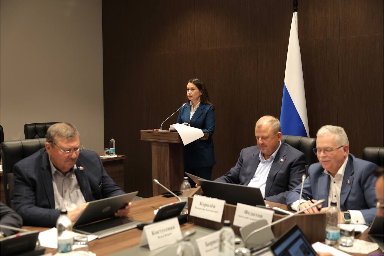 Предложения по финансированию молодёжной политики депутаты обсудили на «нулевых чтениях» бюджета 2026-2028