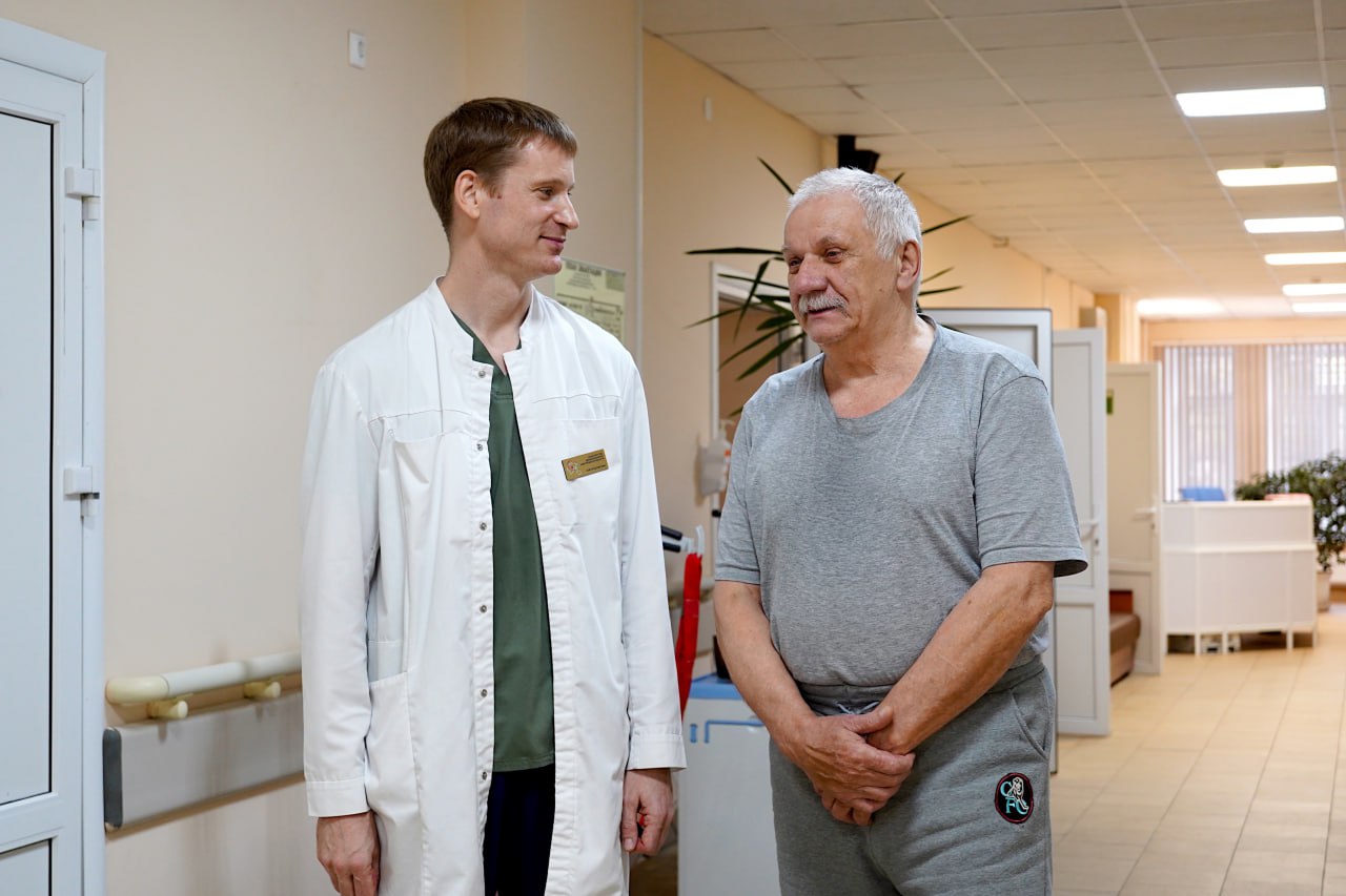 Врачи Новгородской областной клинической больницы спасли пенсионера от инсульта