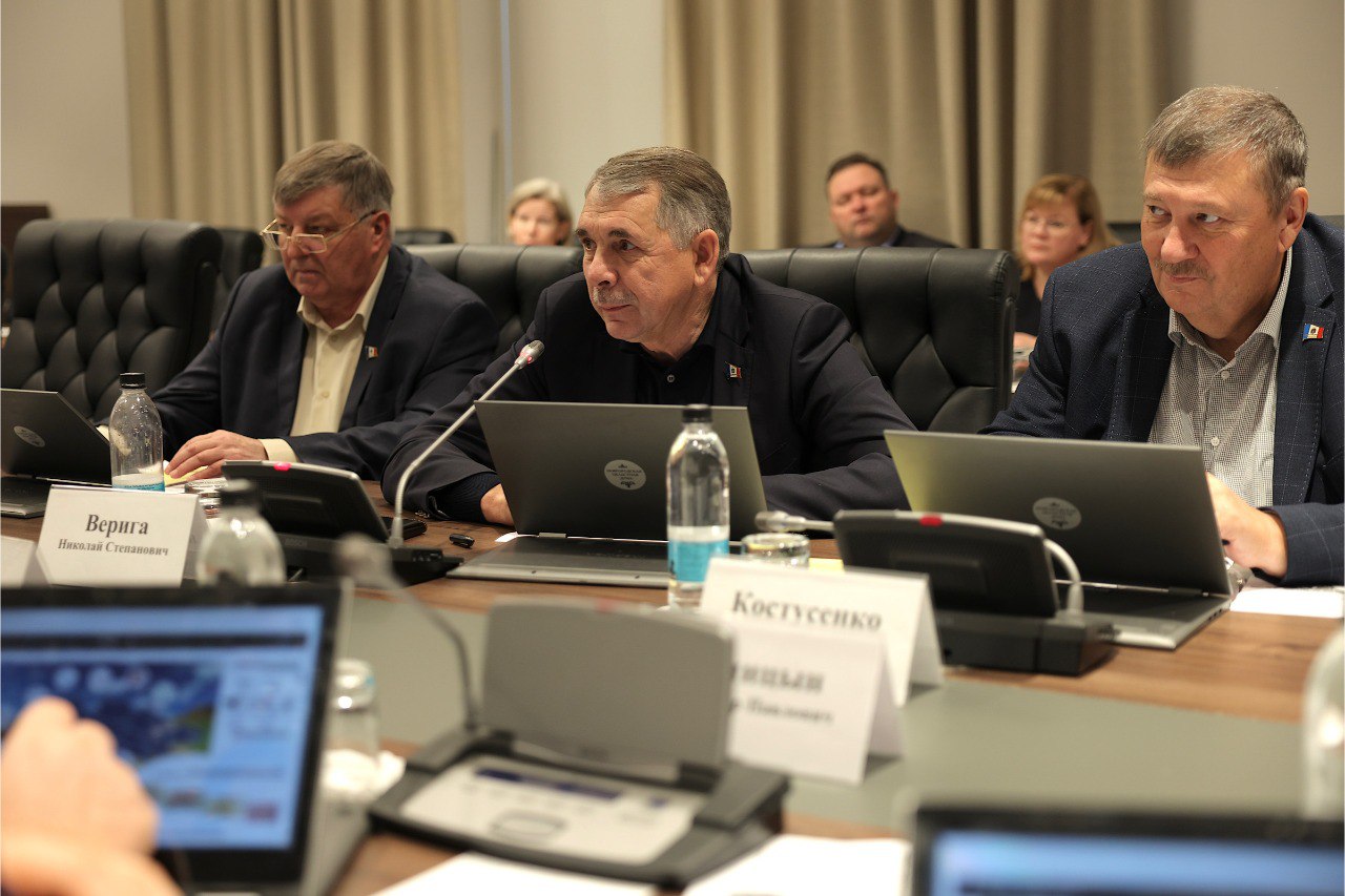 Депутаты обсудили поддержку АПК Новгородской области на предстоящий трехлетний период Депутаты обсудили поддержку АПК Новгородской области на предстоящий трехлетний период