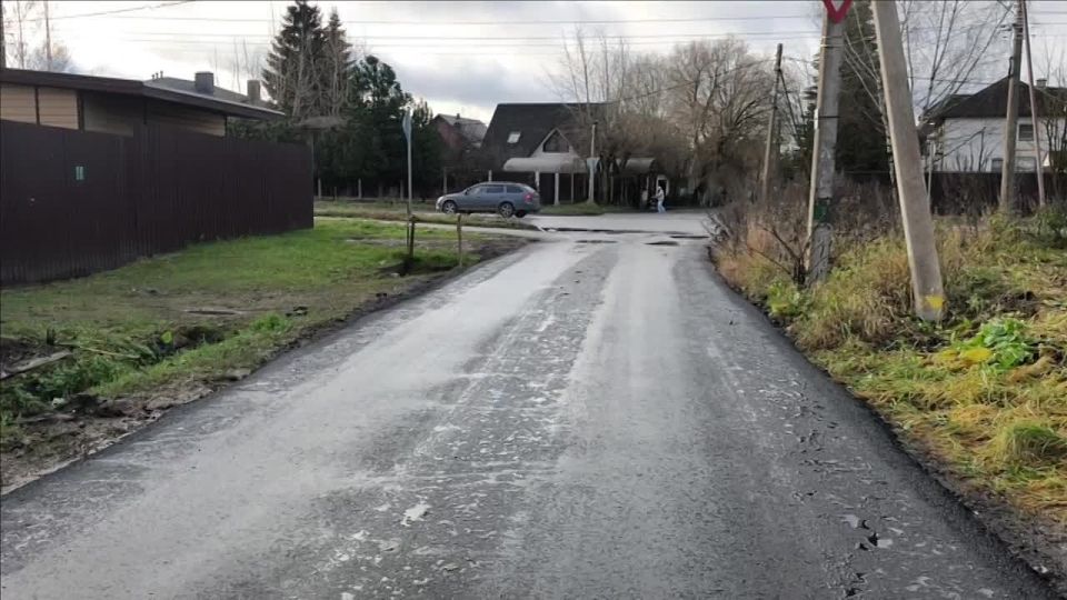 Александр Розбаум: Уважаемые Новгородцы!. После субботнего строительного штаба, который проводит Губернатор Новгородской области Александр Валентинович Дронов, проверил выполнение работ по асфальтированию 17 проездов...