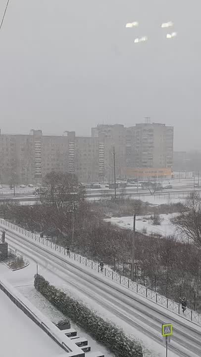 Снежное утро в Великом Новгороде