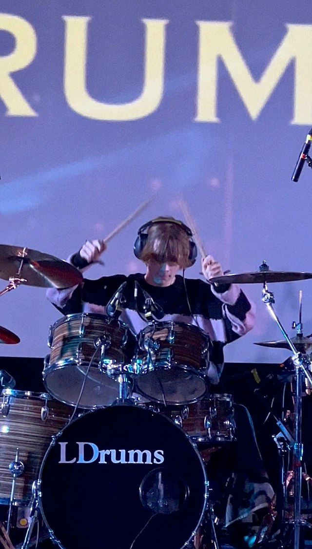 Новгородские барабанщики заняли весь пьедестал почёта на международном конкурсе Drum wave Новгородские барабанщики заняли весь пьедестал почёта на международном конкурсе Drum wave