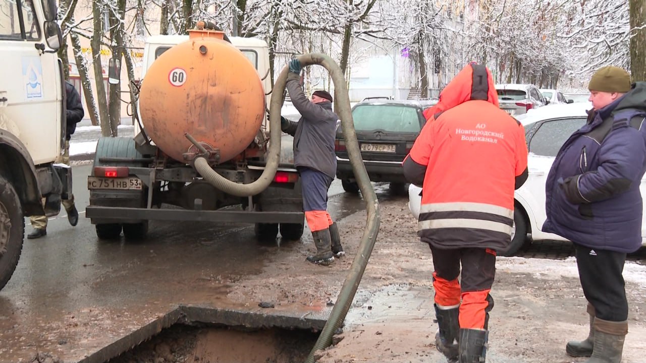 Новгородский водоканал активно устраняет утечки