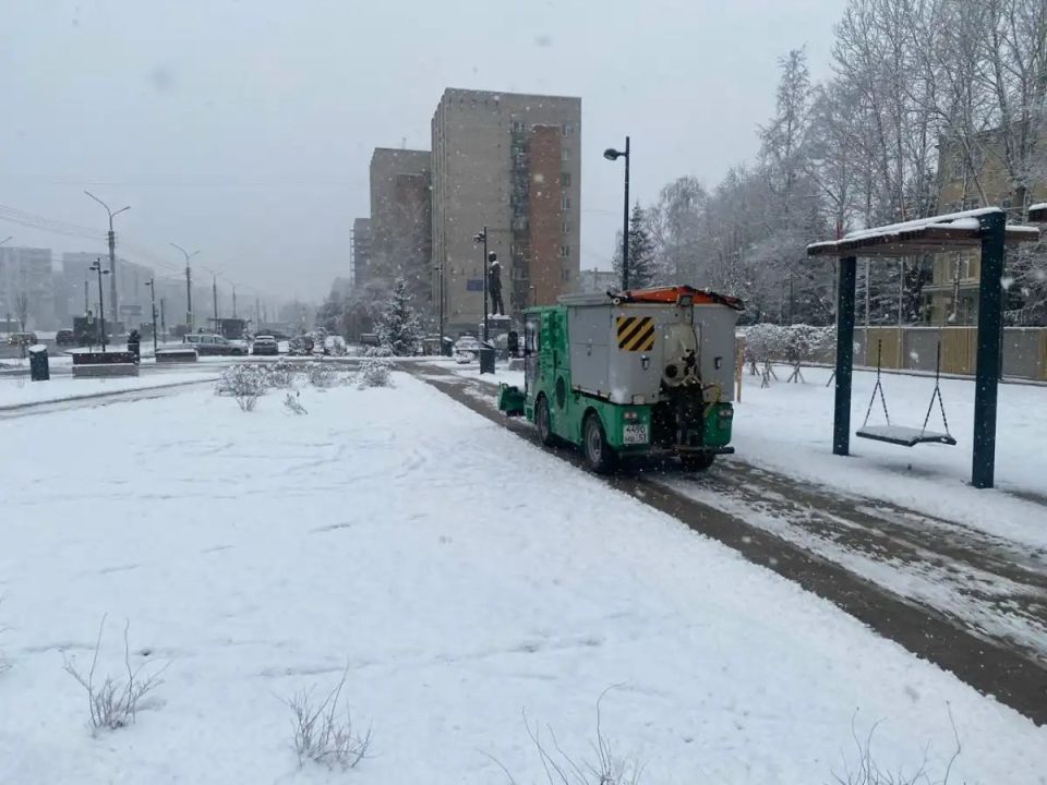 Новгородские коммунальщики рассказали о правиле пяти сантиметров в снегопад