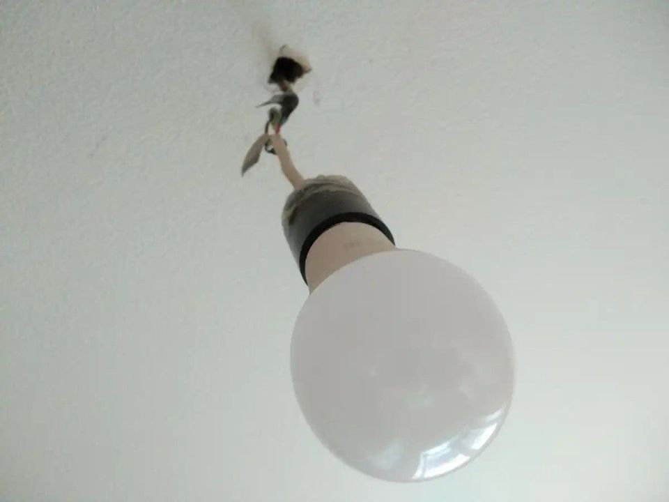 Из-за аварии 17 деревень в Чудовском округе остались без электричества