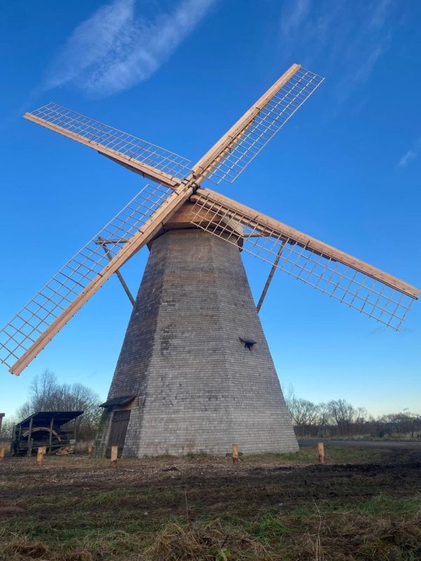 В деревне Завал Новгородской области завершилась реставрация мельницы