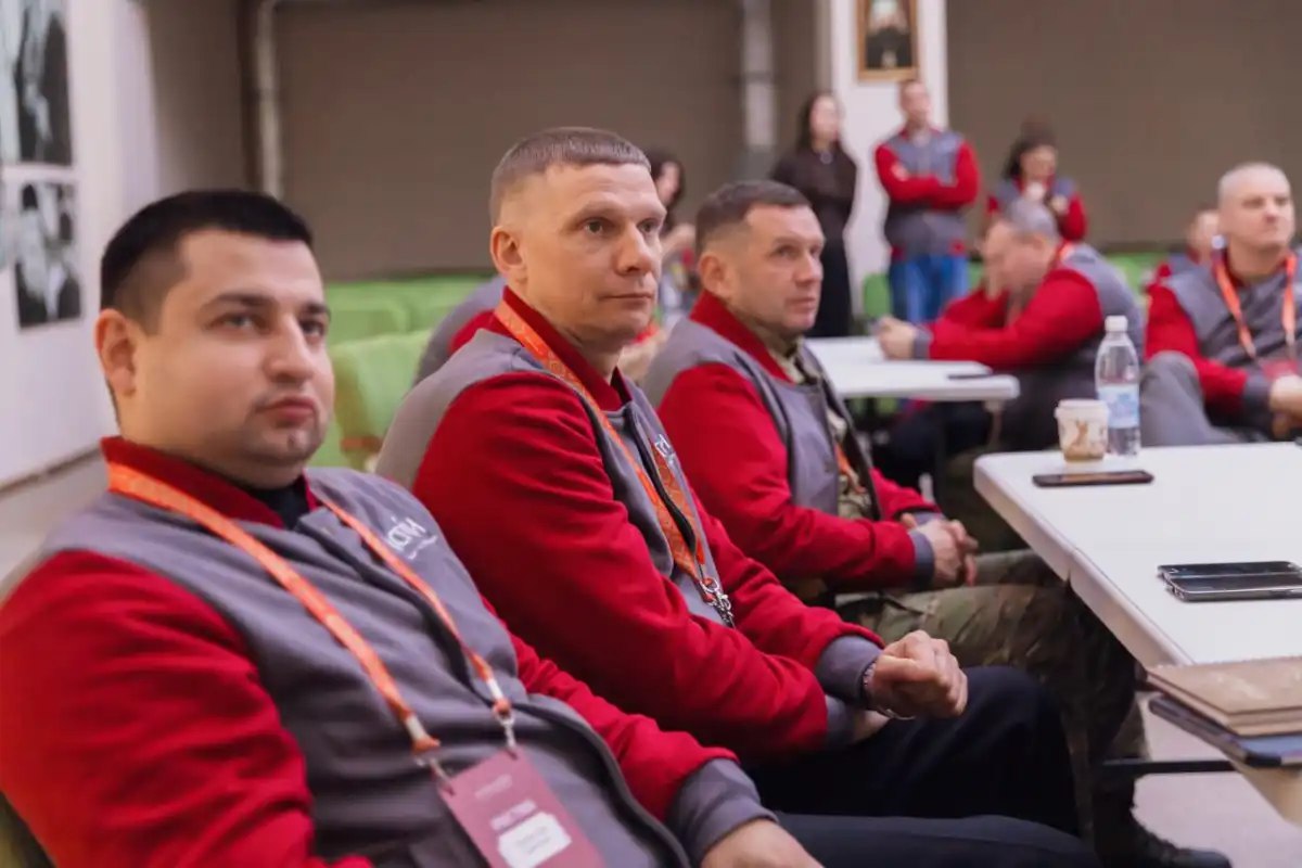 Участник проекта «СВОи герои 53» Дмитрий Кузьмичёв представляет Новгородскую область на всероссийском заезде «Твой герой» проекта «Истоки. Школа»