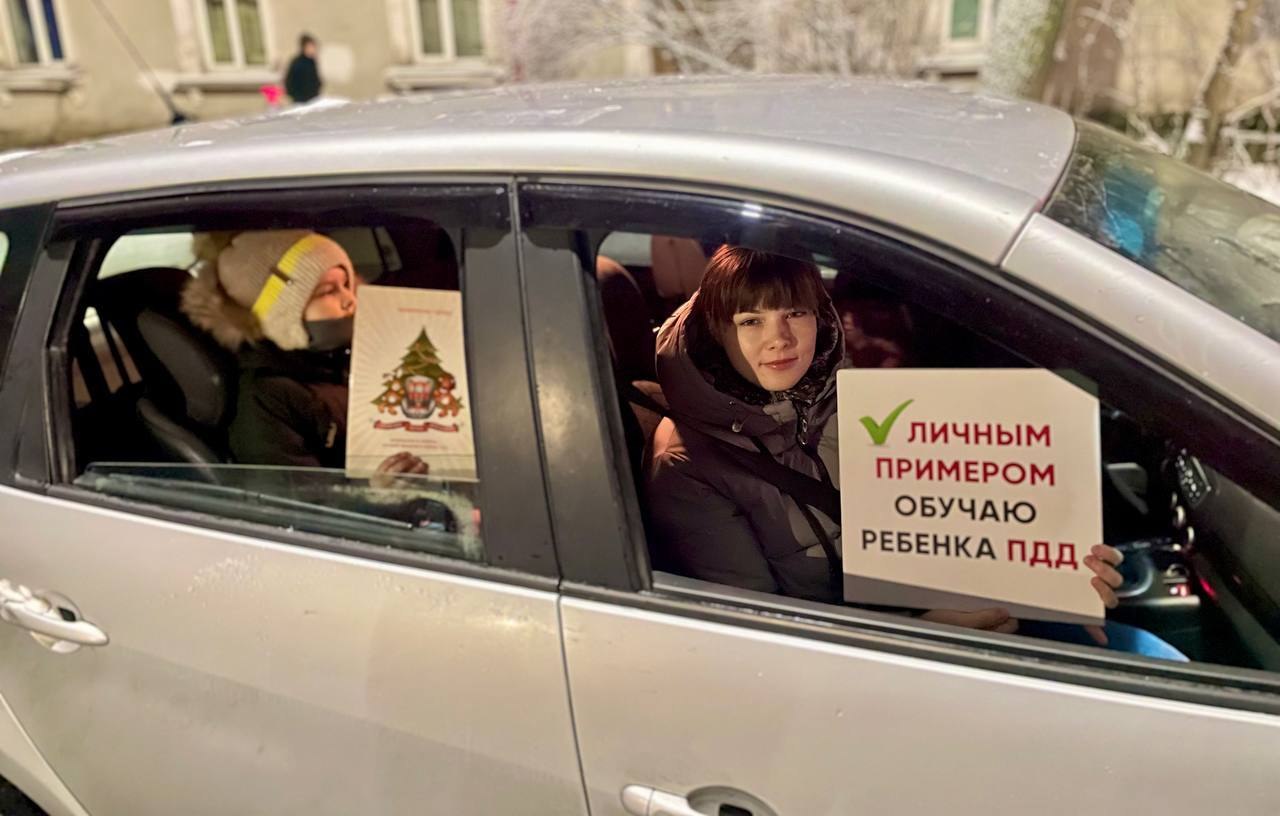 Ранним утром на улицах областного центра сотрудниками Госавтоинспекции области дан старт профилактическому мероприятию «Ваш пассажир – ребёнок!», направленному на соблюдение требований правил перевозки детей в автомобильном...