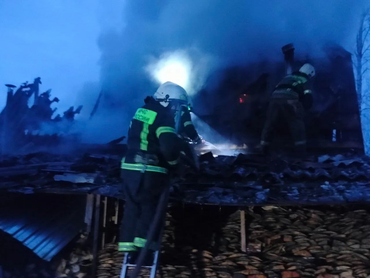 В Старорусском округе на месте пожара обнаружили погибшего