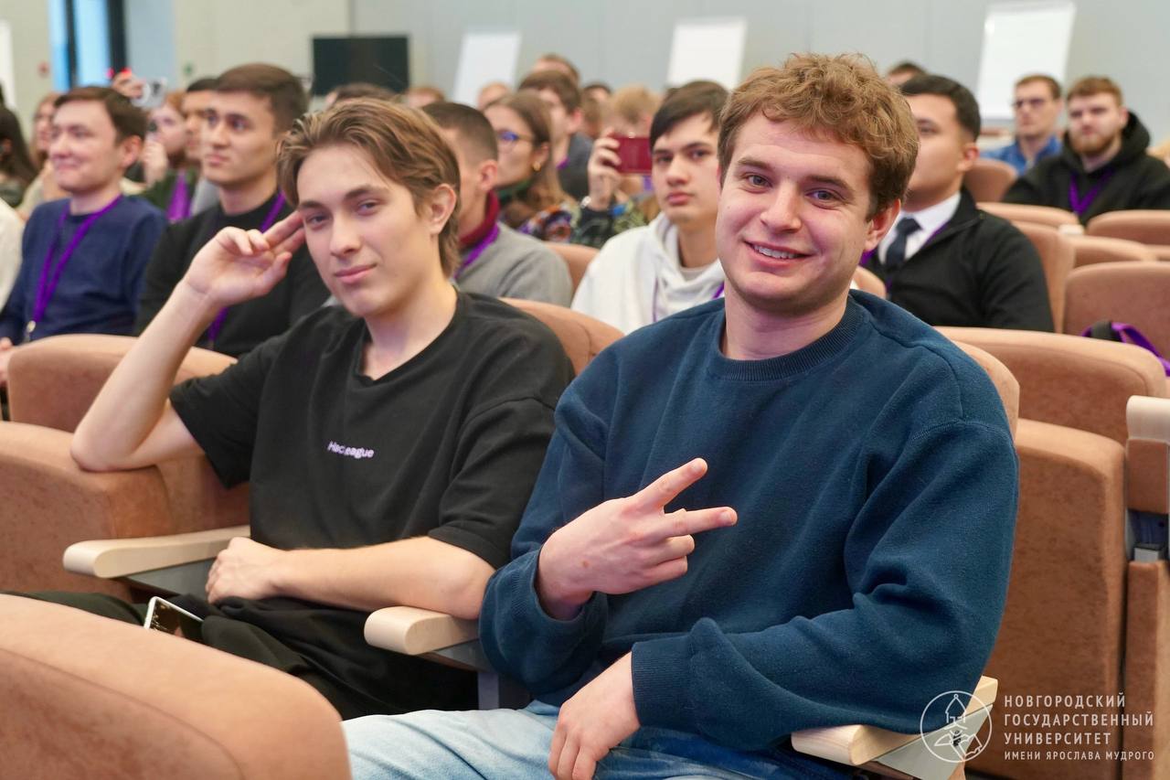 Более 200 студентов из разных стран прибыли в Великий Новгород для участия в международном проекте «Зимний университет» Более 200 студентов из разных стран прибыли в Великий Новгород для участия в международном проекте «Зимний университет»