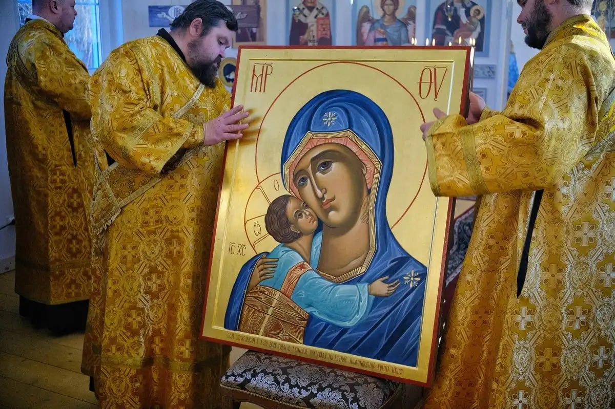 В храме на Ермолинском кладбище освятили Игоревскую икону Божией Матери