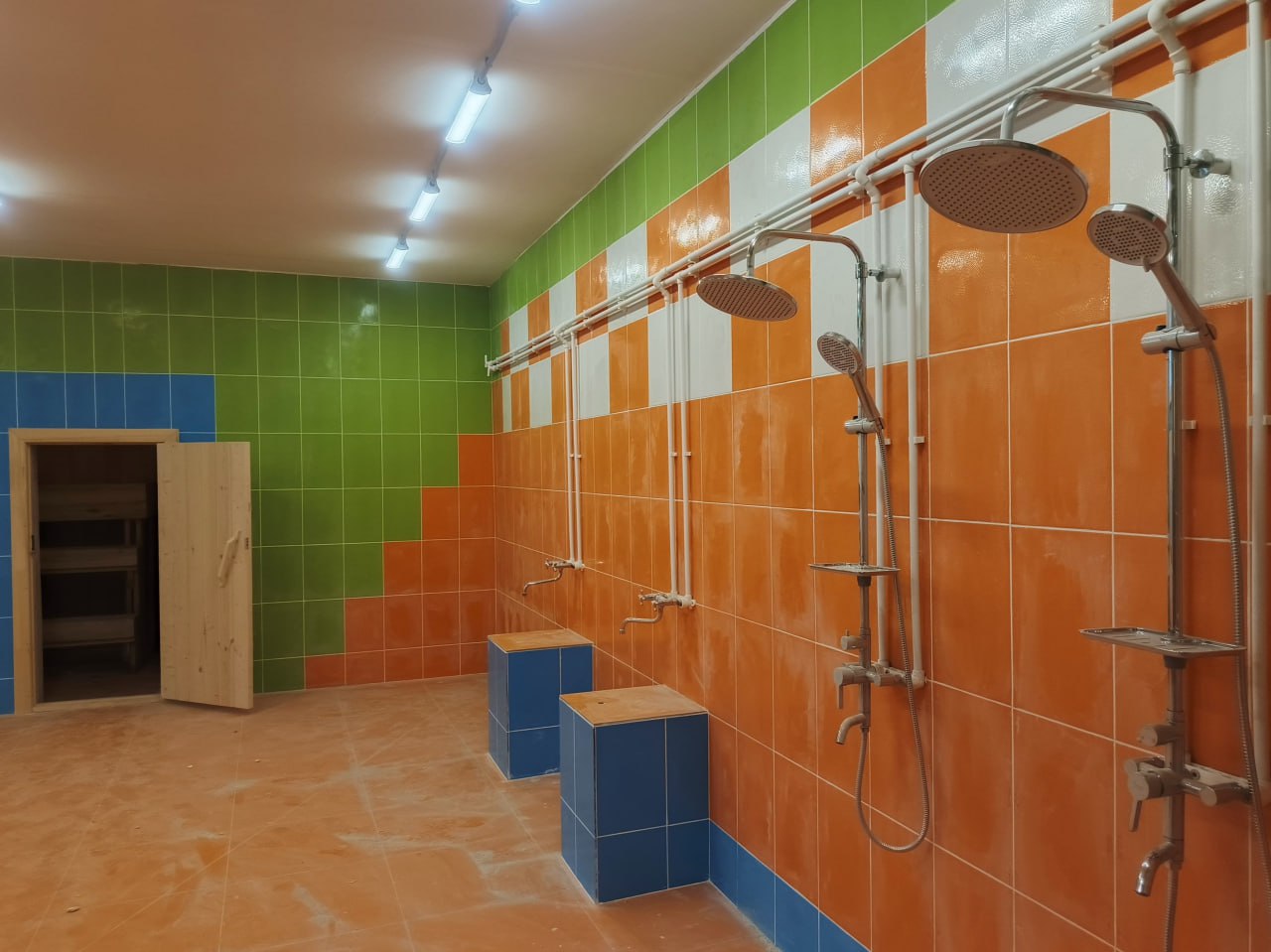 Обновлённая баня в старорусском посёлке Новосельский готовится к открытию