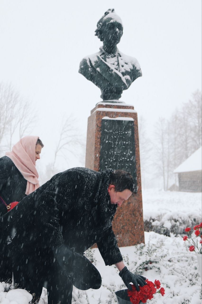 В Боровичском округе отметили 295 лет со дня рождения Александра Суворова В Боровичском округе отметили 295 лет со дня рождения Александра Суворова
