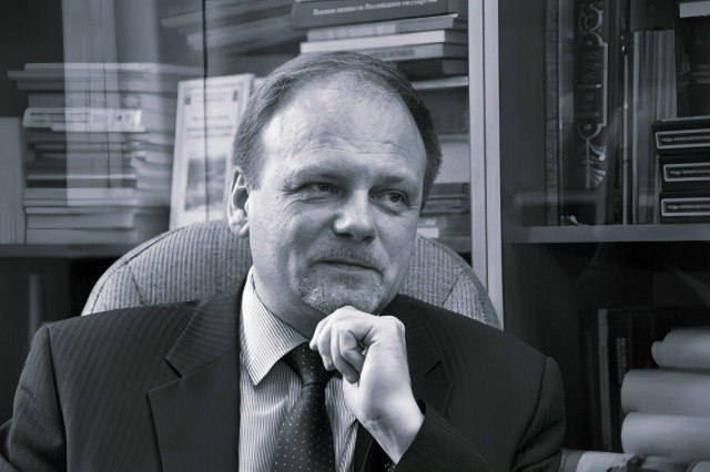 Ушёл из жизни новгородец, историк СССР Михаил Ходяков