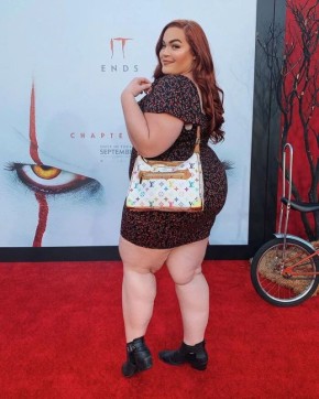 Как выбрать идеальную одежду для пышных форм: советы и ошибки