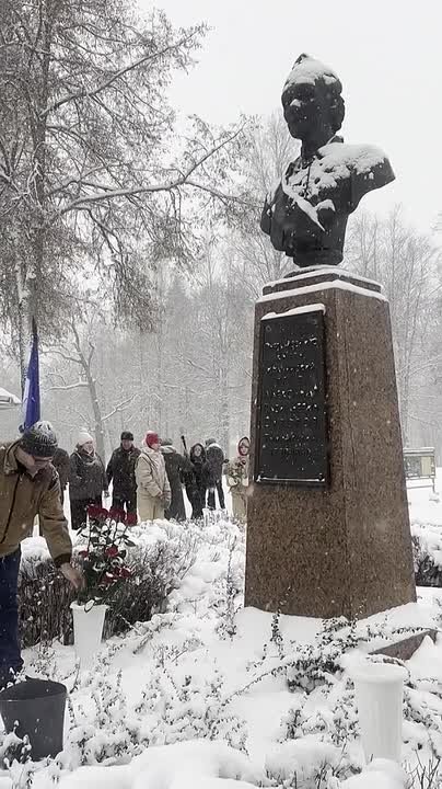 В музее-усадьбе Александра Суворова отметили 295-летие со дня его рождения