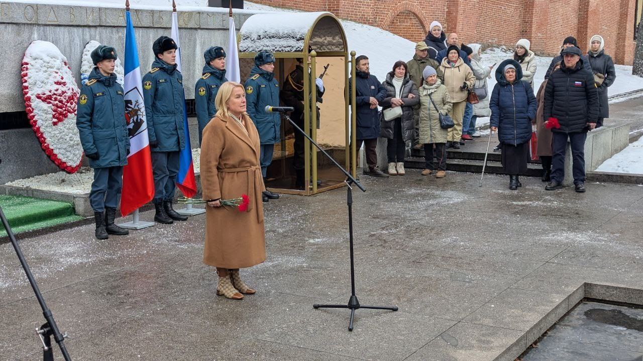 Александр Розбаум: Сегодня у Мемориального комплекса «Вечный Огонь Славы» в торжественной обстановке проводили ребят из Великого Новгорода и округов нашей области на службу в Военно-морской флот России Александр Розбаум: Сегодня у Мемориального комплекса «Вечный Огонь Славы» в торжественной обстановке проводили ребят из Великого Новгорода и округов нашей области на службу в Военно-морской флот России