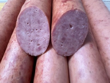 Как приготовить идеальный сервелат в домашних условиях: откройте секреты гурманов