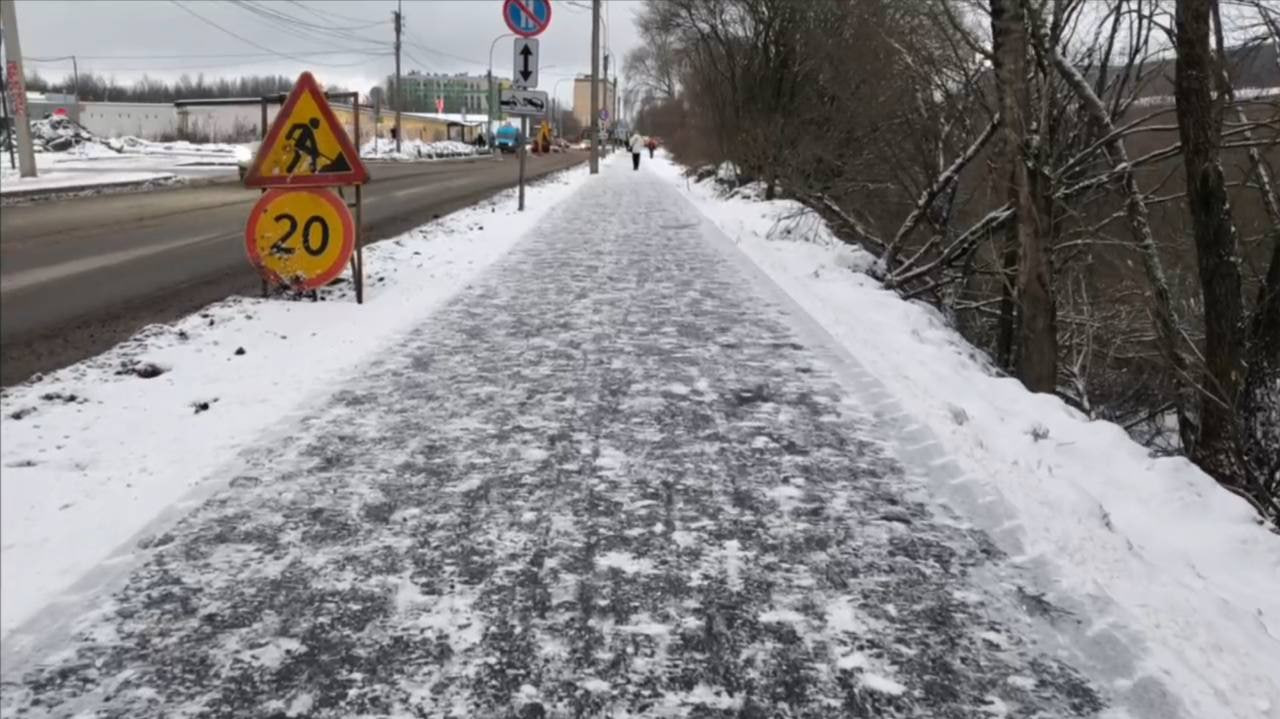 Между институтами НовГУ сделали очень востребованный тротуар