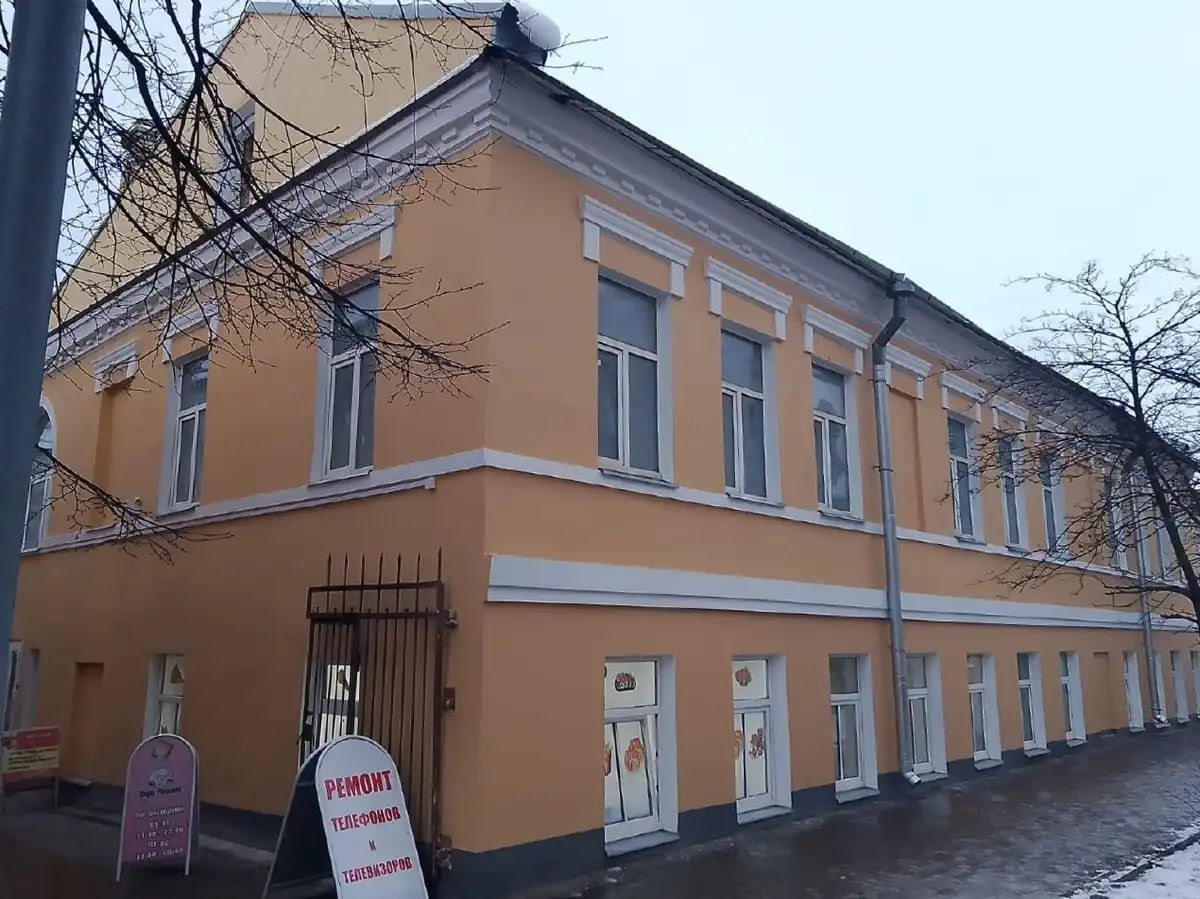 В Боровичах покрасят фасады женской прогимназии XIX века