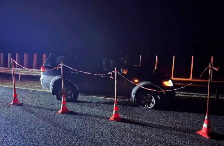На М-10 в Новгородском округе водитель «Митсубиси» врезался в ограждения