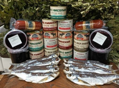 Новгородцы подготовили для отправки в зону СВО супы, каши, джем и не только