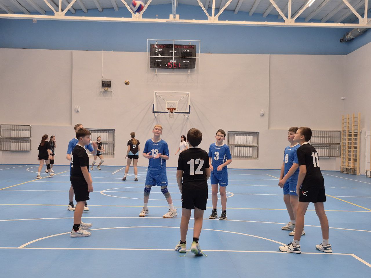 Открыла двери старорусская спортшкола с фиджитал-классом Открыла двери старорусская спортшкола с фиджитал-классом