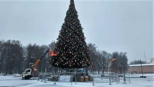 Александр Розбаум: Дорогие Земляки!. Продолжаем работы по подготовке города к новогодним праздникам На площади Победы – Софийская установили и украшаем главную новогоднюю красавицу Сегодня приступили к работам по сборке и...