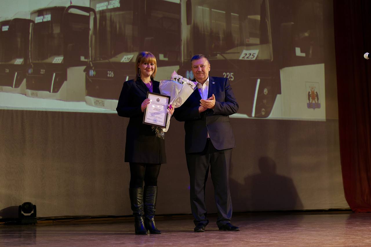 «Автобусный парк» Великого Новгорода отметил 70-летний юбилей «Автобусный парк» Великого Новгорода отметил 70-летний юбилей