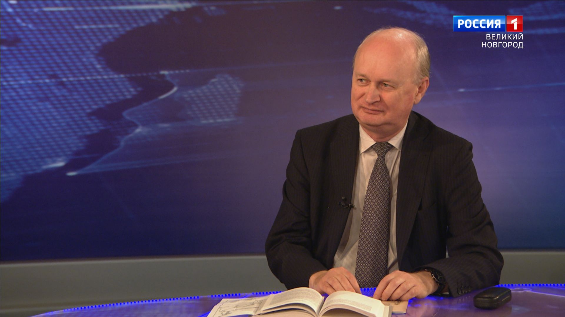 Гость программы «Вести-Интервью» - историк Игорь Анкудинов, чья научная деятельность связана с изучением топографии новгородских монастырей, расскажет о малоизвестных фактах из жизни древних обителей и их влиянии на жизнь...