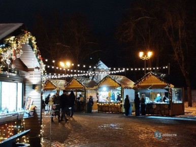 Новгородцев и предпринимателей приглашают на «Новогодний торг»