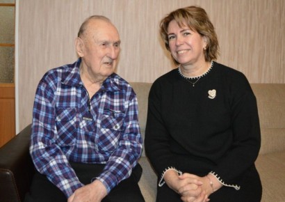 Ветерану Великой Отечественной войны, Почётному гражданину Шимского округа Николаю Ивановичу Екимову исполнилось 99 лет