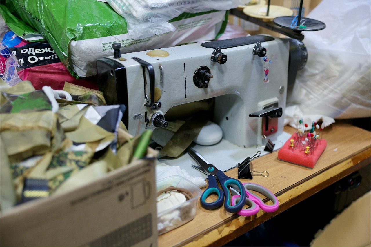 В преддверии Дня добровольца депутаты поблагодарили волонтёров новгородского движения «Золотые руки ангела» В преддверии Дня добровольца депутаты поблагодарили волонтёров новгородского движения «Золотые руки ангела»