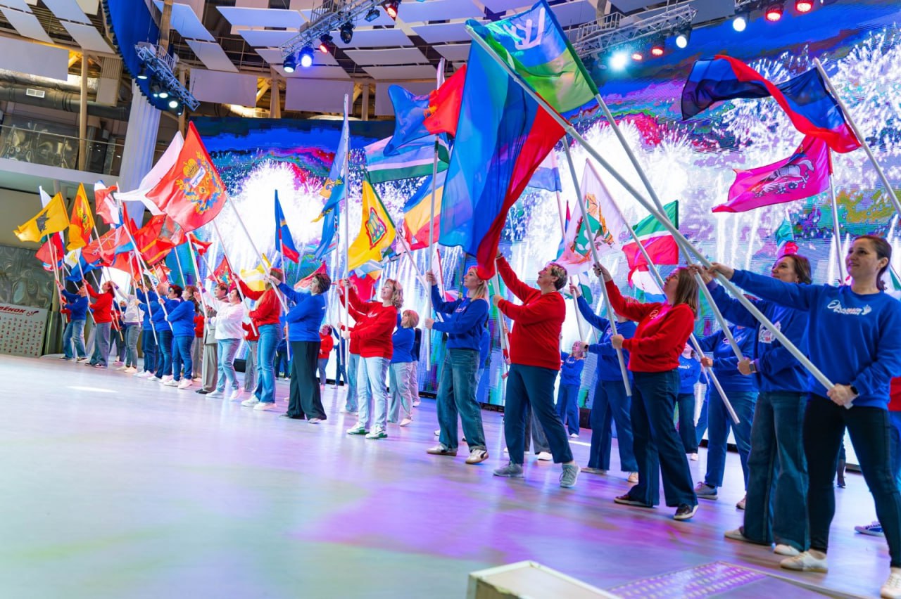 Новгородская педагогическая находка объединила всю Россию в «Орлёнке» Новгородская педагогическая находка объединила всю Россию в «Орлёнке»