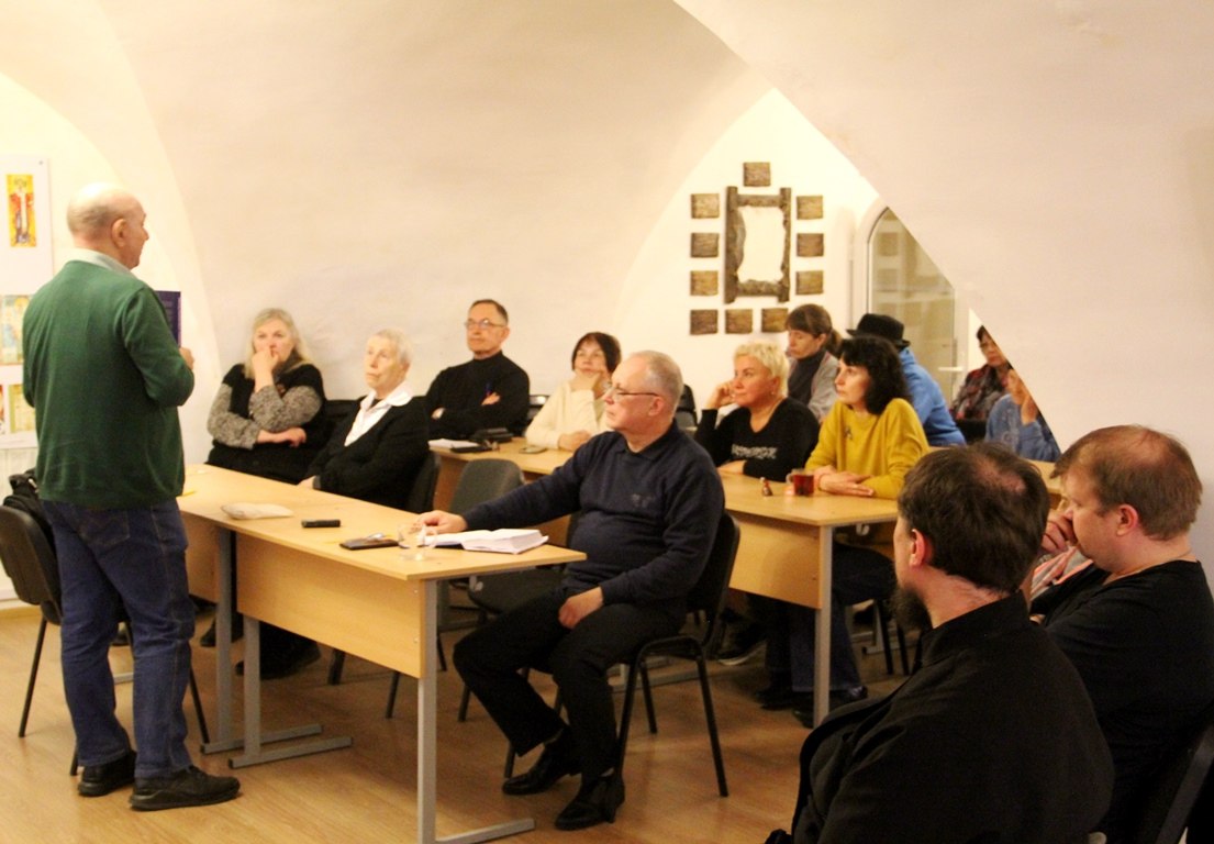 Сегодня, 6 декабря, в день памяти святого благоверного князя Александра Невского, в 15:00 в духовно-просветительском лектории университетского храма Сретения Господня Антониева монастыря состоится очередная встреча Сегодня, 6 декабря, в день памяти святого благоверного князя Александра Невского, в 15:00 в духовно-просветительском лектории университетского храма Сретения Господня Антониева монастыря состоится очередная встреча