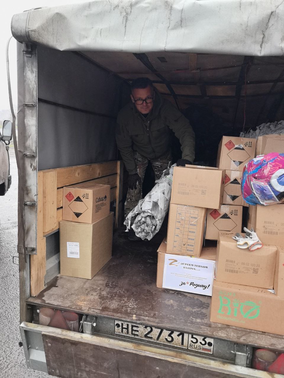 Максим Бомбин доставил гуманитарный груз в зону спецоперации