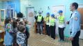 Юные инспекторы движения Старой Руссы подключились к проведению тематических уроков, призванных сформировать у детей умение применять теоретические знания правил дорожного движения на практике