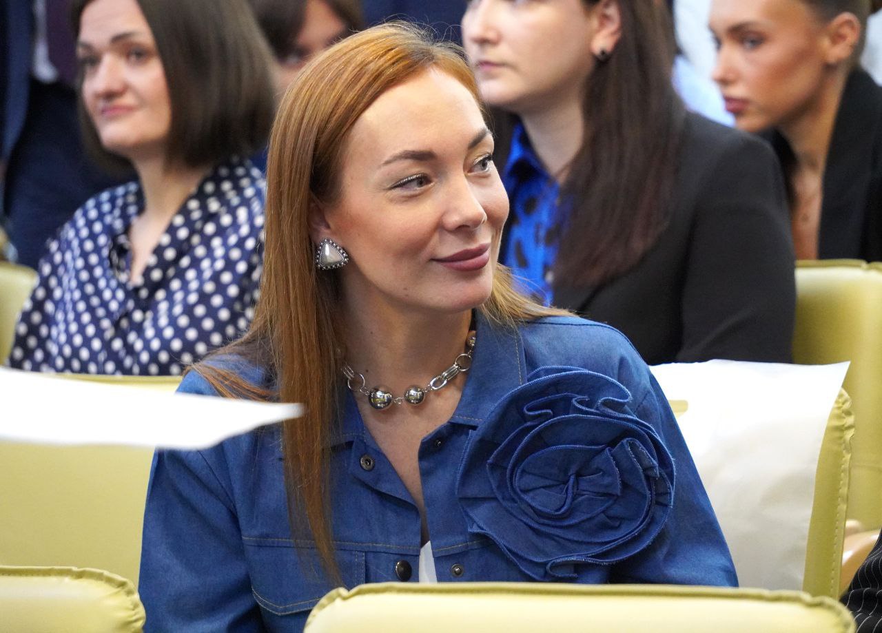 Александр Розбаум: Сегодня в центре «Мой бизнес» вместе с первым заместителем Губернатора Новгородской области Евгением Владимировичем Богдановым и коллегами подводили итоги и наградили победителей городского конкурса... Александр Розбаум: Сегодня в центре «Мой бизнес» вместе с первым заместителем Губернатора Новгородской области Евгением Владимировичем Богдановым и коллегами подводили итоги и наградили победителей городского конкурса...