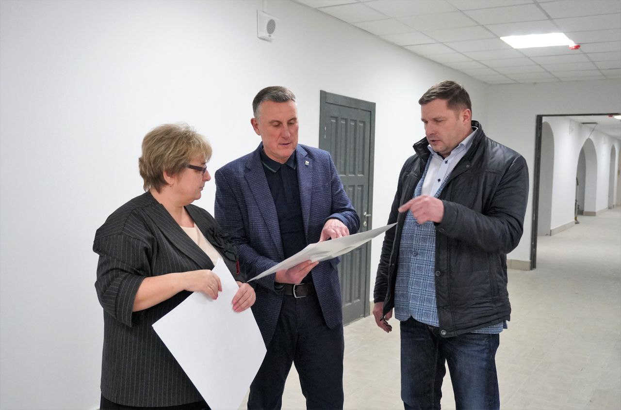 Александр Розбаум: Уважаемые Новгородцы!. Завершаем капитальный ремонт школы № 33 Запланированные в рамках капитального ремонта работы завершены Александр Розбаум: Уважаемые Новгородцы!. Завершаем капитальный ремонт школы № 33 Запланированные в рамках капитального ремонта работы завершены