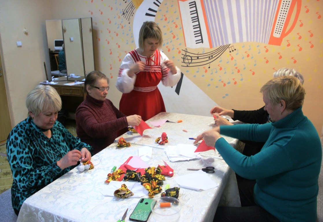 В Пролетарском районном Доме культуры и досуга впервые провели квест-игру для участников проекта «Активное долголетие» В Пролетарском районном Доме культуры и досуга впервые провели квест-игру для участников проекта «Активное долголетие»