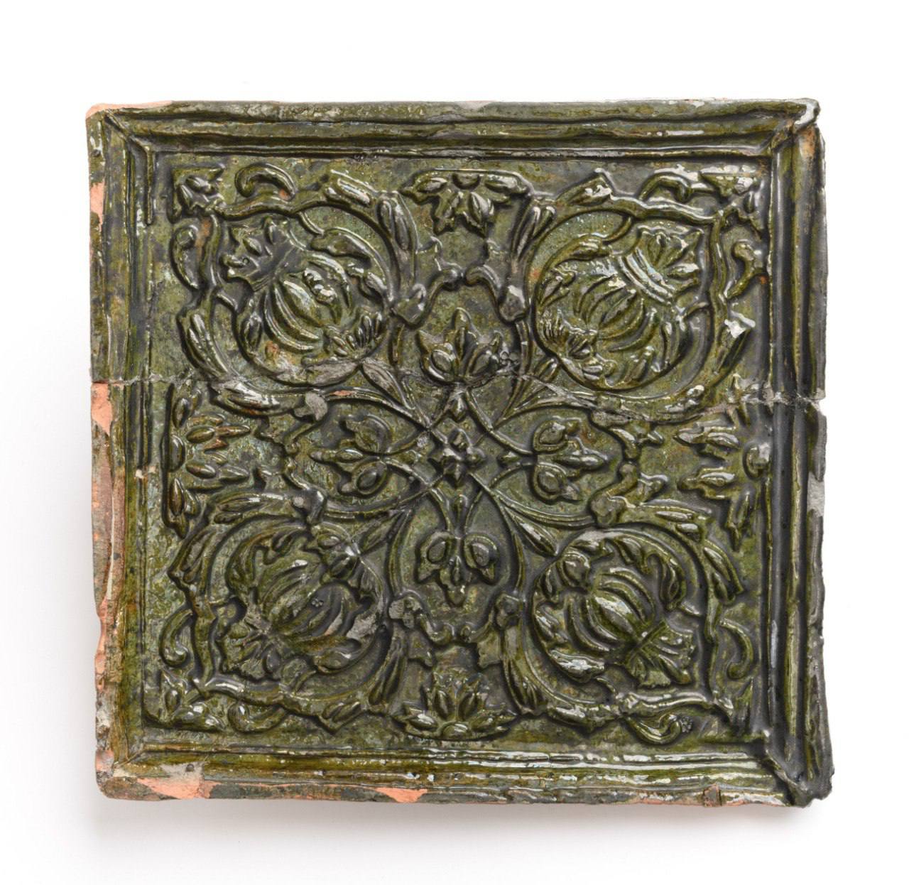 Новгородские изразцы представили на выставке в Петропавловской крепости Новгородские изразцы представили на выставке в Петропавловской крепости