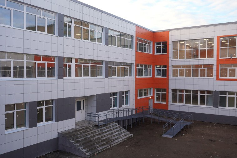 В школе № 31 в Великом Новгороде завершили капремонт и готовятся к открытию В школе № 31 в Великом Новгороде завершили капремонт и готовятся к открытию