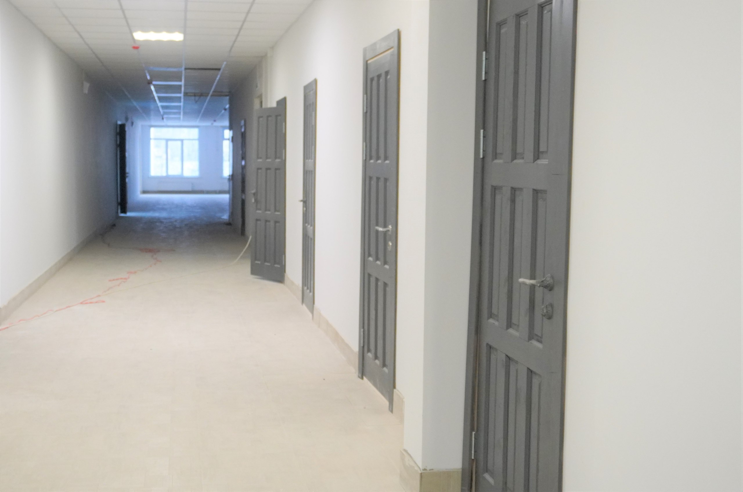 Мэр города Александр Розбаум посетил школу № 33, где завершился капитальный ремонт Мэр города Александр Розбаум посетил школу № 33, где завершился капитальный ремонт