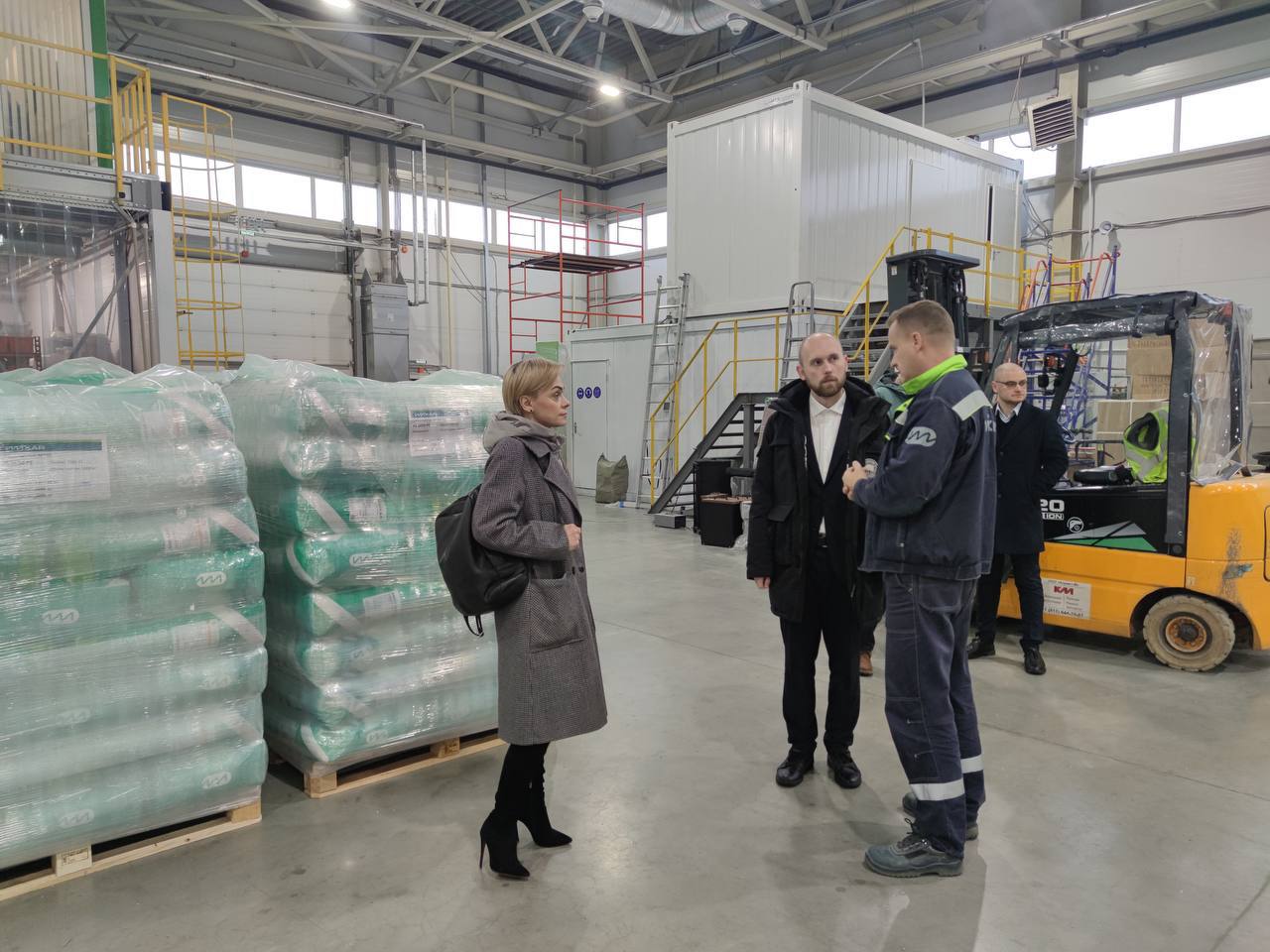 Участник проекта «СВОи Герои 53» Семён Петров в рамках стажировки посетил особую экономическую зону «Новгородская» Участник проекта «СВОи Герои 53» Семён Петров в рамках стажировки посетил особую экономическую зону «Новгородская»