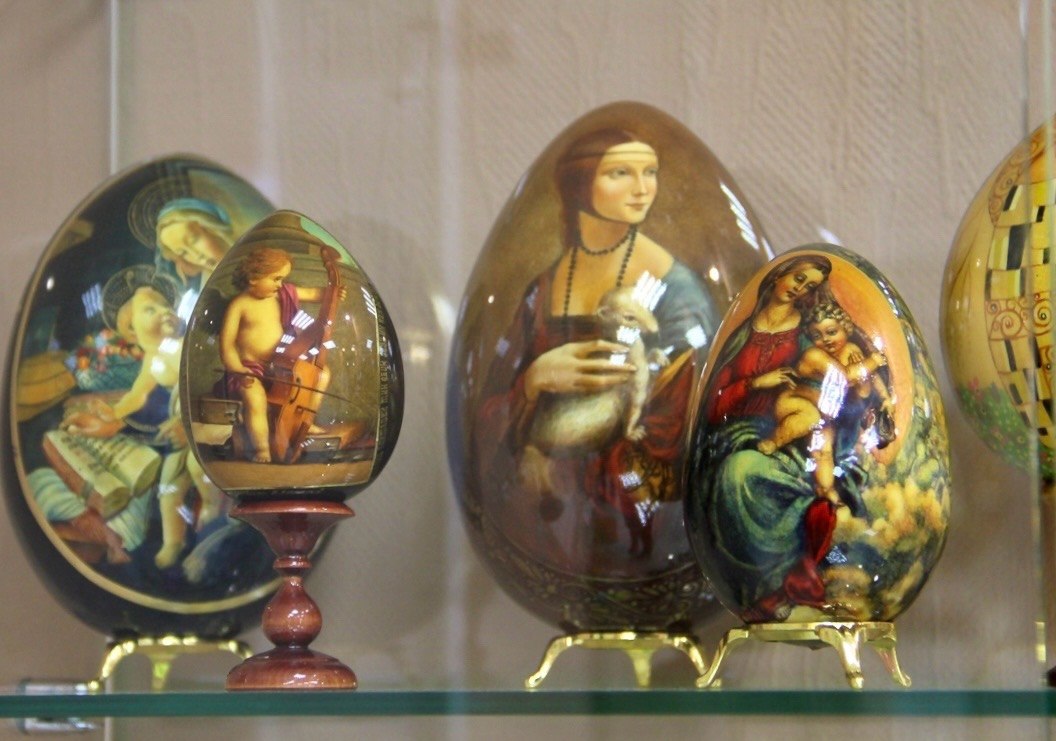 В Великом Новгороде открылась Галерея пасхальных яиц В Великом Новгороде открылась Галерея пасхальных яиц