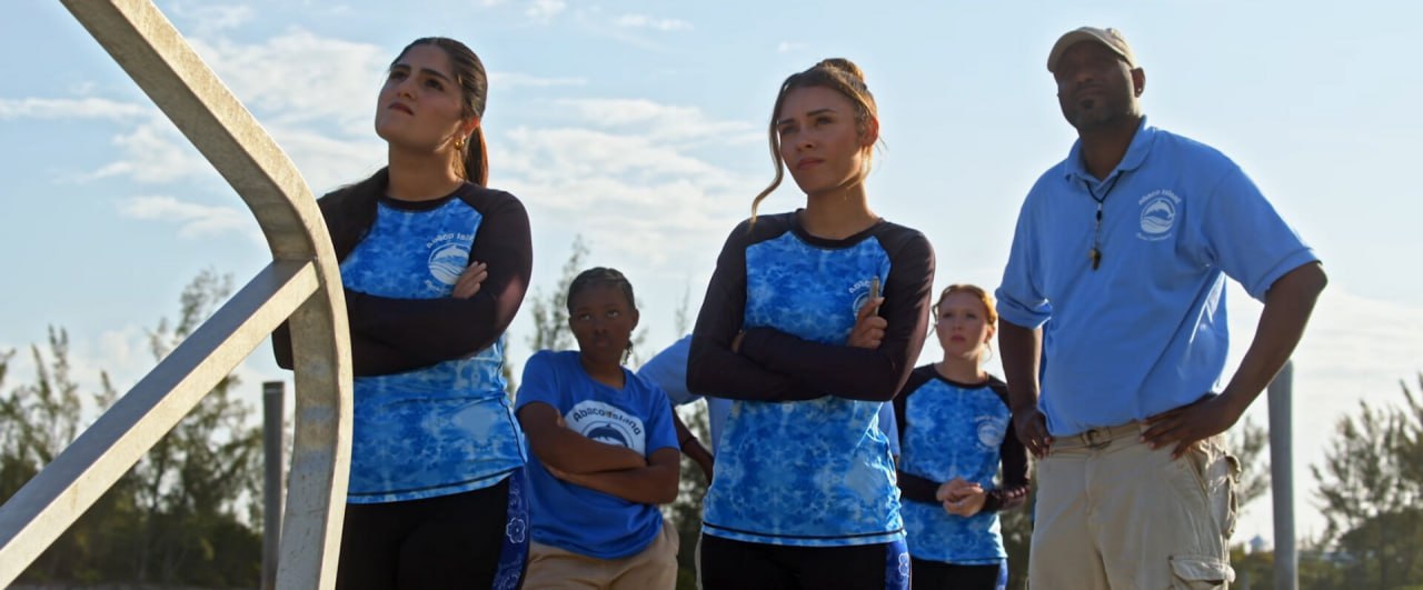 Новгородцам покажут фильм «История дельфина: Каникулы на Багамах» Новгородцам покажут фильм «История дельфина: Каникулы на Багамах»