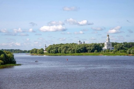 Волонтёры акции «Вода России» очистили 65 км берегов Новгородской области