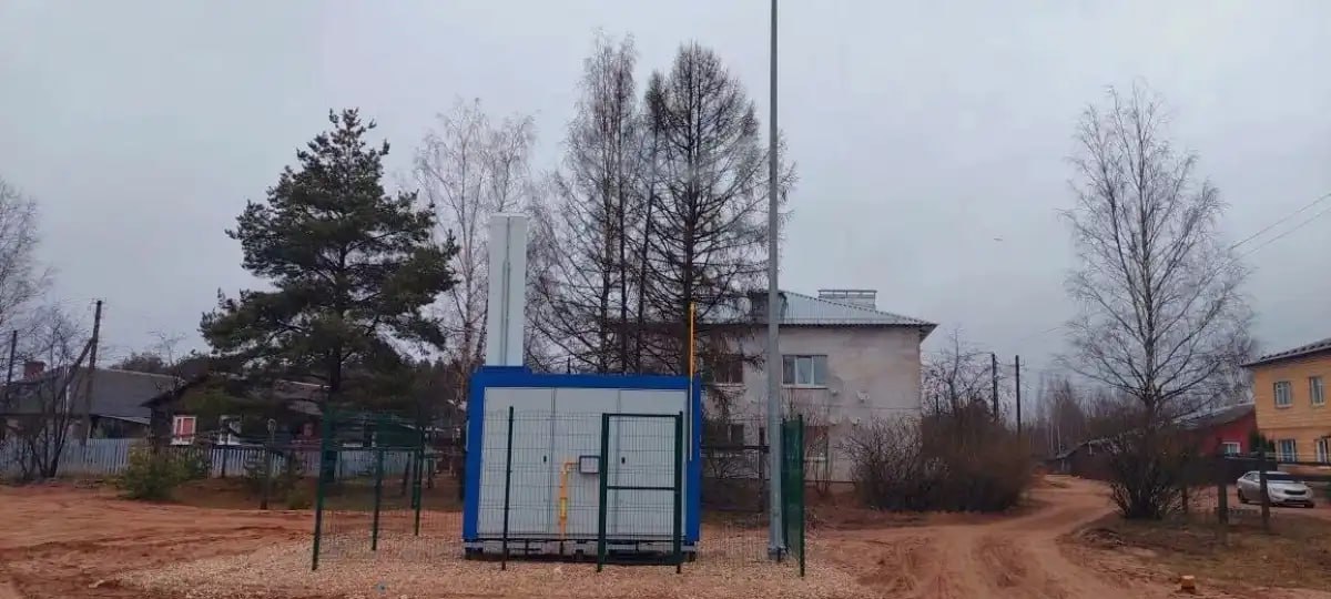 В боровичской деревне Заречная газовый термоблок заменил угольную котельную