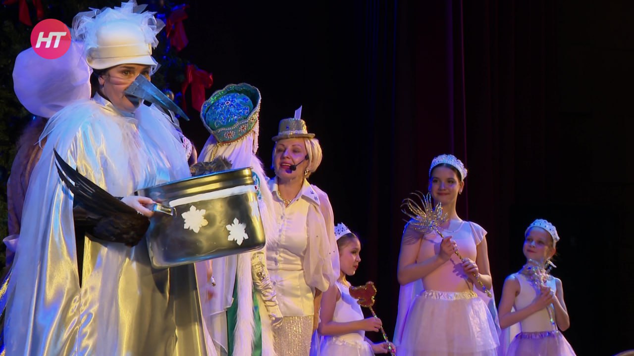 В центре «Диалог» сегодня новогодний праздник – традиционная «Ёлка мэра»