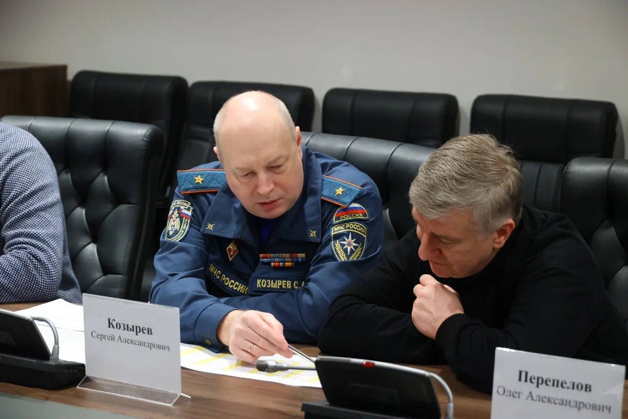 Александр Дронов провел очередное заседание комиссии по предупреждению и ликвидации чрезвычайных ситуаций Александр Дронов провел очередное заседание комиссии по предупреждению и ликвидации чрезвычайных ситуаций